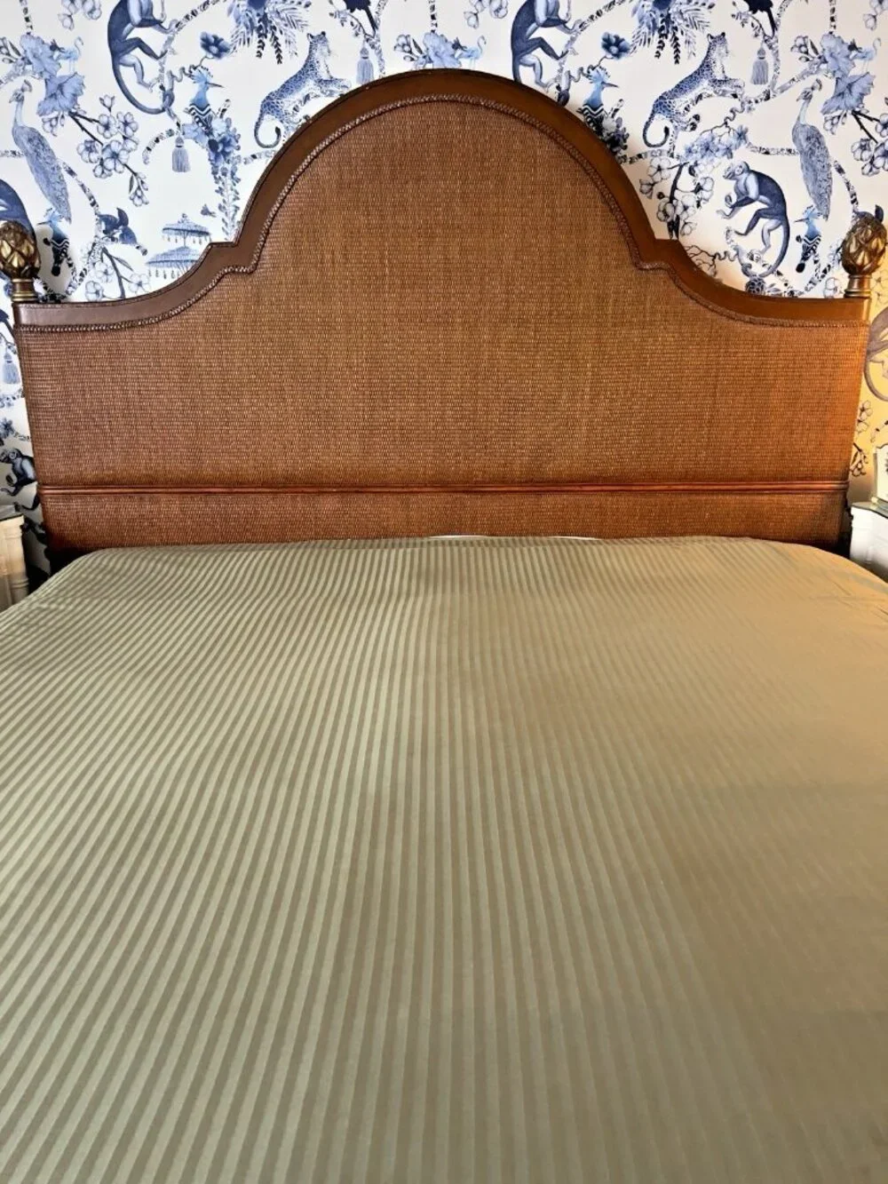 Queen Flat Sheet 100% Combed Cotton Moss Green Jacquard Opus Stripe Luxury